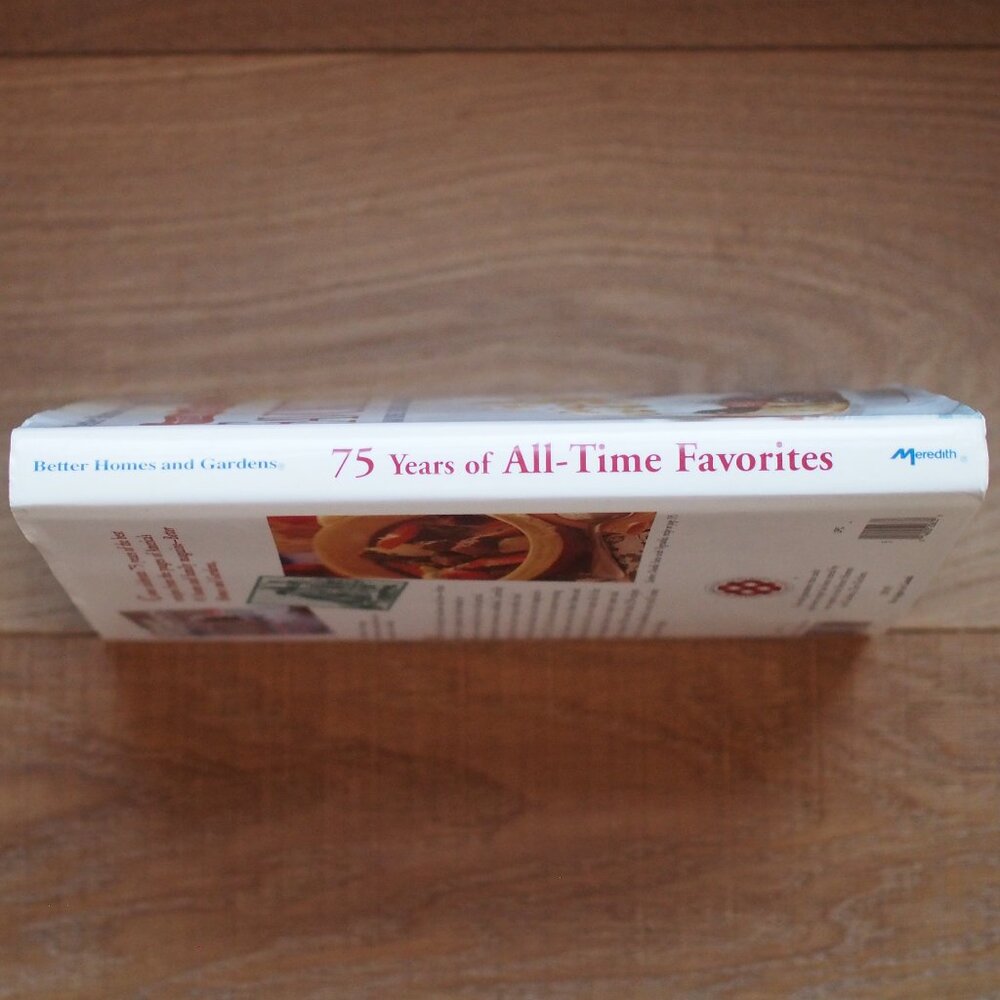 Cookbook | Better Homes and Gardens - 75 Years of All-Time Favorites - Picture 3 of 6